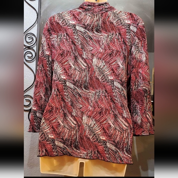 Notations Pleated ¾ Sleeves Abstract Print Top Blouse Size Small-Medium. - Picture 6 of 7